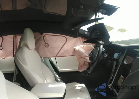 2019 Tesla Model S 100D/Long Range/P100D/Performance from USA, damaged, VIN 5YJSA1E42KF332002